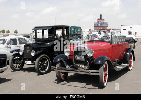 Klassische Seat 600 Auto treffen in Albacete, Spanien. Alte Ford Autos. Stockfoto