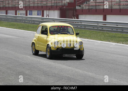 Klassische Seat 600 Auto treffen in Albacete, Spanien. Fiat Abarth. Stockfoto