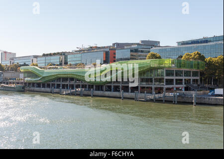 Frankreich, Paris, Les Docks - Cité De La Mode et du Design Stockfoto