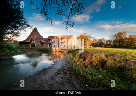 Preston und Mühle Pool stammen die heutigen Gebäude aus dem 18. Jahrhundert, obwohl eine Mühle hier seit dem 16. Jahrhundert wurde. Stockfoto