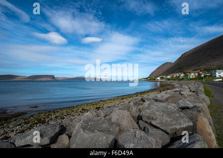 Patrekfjordur Stadt, Westfjorde, Island Stockfoto