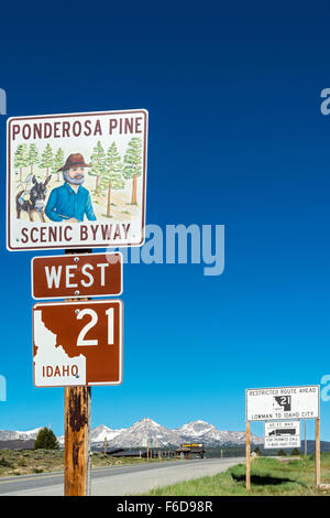 Idaho, Stanley, Ponderosa Pine Scenic Byway Zeichen, Highway 21 Stockfoto