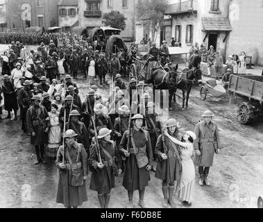 Datum der Freigabe: 5. November 1925 FILMTITEL: die große Parade.   : Studioproduktionen Metro-Goldwyn-Mayer, Grundstück: im Leerlauf Sohn eines reichen Geschäftsmannes schließt sich der Armee betritt den USA Weltkrieg. Er ist nach Frankreich geschickt.   IM BILD: Stockfoto