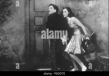 Datum der Freigabe: 25. Februar 1936. FILMTITEL: Neuzeit. STUDIO: Charles Chaplin-Produktionen. PLOT: Chaplins letzter "stiller" Film, voller Sound-Effekte, wurde gemacht, als alle anderen Tonfilm machte. Charlie stellt sich gegen die moderne Gesellschaft das Maschinenzeitalter (Credit Bild: Entertainment Bilder) Stockfoto