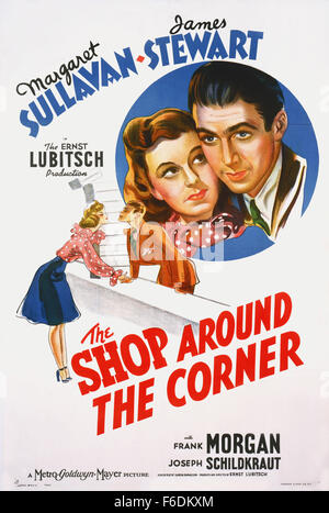 Datum der Freigabe: 12. Januar 1940. FILMTITEL: Der Shop um die Ecke. STUDIO: Metro-Goldwyn-Mayer (MGM). Grundstück: Matuschek ist der Geschenk-Shop um die Ecke. Unter den Mitarbeitern ist Alfred Kralik, ein sympathischer junger Mann in eine Frau verliebt ist er noch nie getroffen hat und dessen Namen er nicht einmal wissen (Theirromance durch ein Postfach durchgeführt wurde). Bei Klara Novak als Angestellter in der Werkstatt arbeiten, beginnen die Funken fliegen: sie und Alfred kann einander nicht ausstehen. Was keiner weiß, dass Klara ist, ist natürlich die Frau, die Alfred auf dem Postweg romancing worden ist. IM BILD: MARGARE Stockfoto