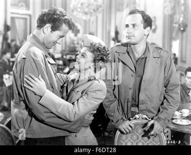 Datum der Freigabe: 21. November 1945. FILMTITEL: Was kommt als nächstes, Corporal Hargrove. STUDIO: Metro-Goldwyn-Mayer (MGM). PLOT:. Im Bild: KEENAN WYNN als Pvt. Thomas Mulvehill, ROBERT WALKER als CPL. Marion Huber und JEAN PORTER als Jeanne Quidoc. Stockfoto