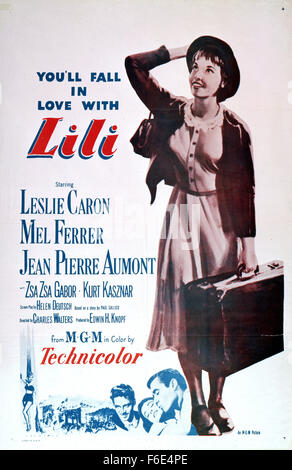 Datum der Freigabe: 10. März 1953. FILMTITEL: Lili. STUDIO: Metro-Goldwyn-Mayer (MGM). PLOT: Mitglieder der einen Zirkus Troupeadopt Lili Daurier wenn sie sich in einer fremden Stadt gestrandet findet. Der Zauberer, der zuerst zu ihrer Rettung schon kommt hat romantische Verwicklungen und denkt an sie als kleines Mädchen. An wen können sie wenden, aber die Puppen singen Sie ihre Sorgen zu vergessen, dass es Puppenspieler gibt. Eine Menschenmenge versammelt sich um Lili als sie singt. Der Zirkus hat ein neues Gesetz. Sie hat jetzt einen Job. Erhalten sie ihr Herzenswunsch? Im Bild: LESLIE CARON als Lili Daurier. Stockfoto