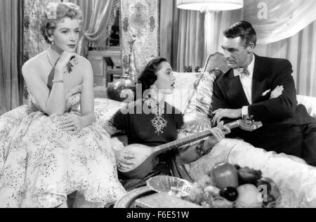 19. Juni 1953; Hollywood, Kalifornien, USA; (L-R): Schauspielerin DEBORAH KERR als Priscilla "Effie" Effington, BETTA ST. JOHN als Prinzessin Tarji und CARY GRANT als Clemson Read in der romantischen Komödie von MGM, "Traumfrau." Stockfoto