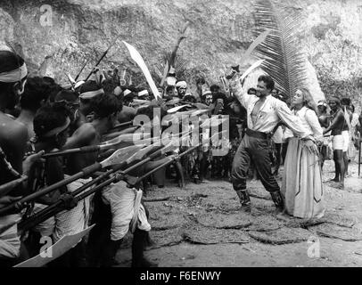 Erscheinungsdatum: Mai 1965. FILMTITEL: Sandokan der große. STUDIO: Ocean Filme. PLOT:. Im Bild: STEVE REEVES als Sandokan und GENEVIEVE GRAD als Mary Ann. Stockfoto