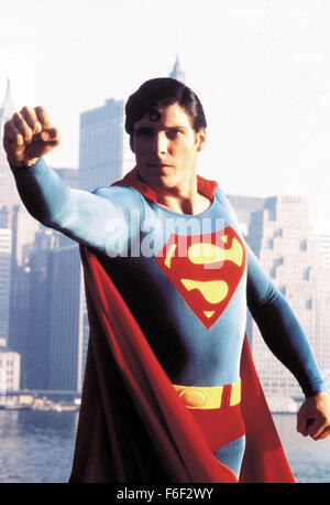 1. Juni 1978 - Hollywood, CA, USA - Schauspieler CHRISTOPHER REEVE Stars wie Superman und Clark Kent in der original "Superman"-Film, Regie: Richard Donner. (Bild Kredit: mit freundlicher Genehmigung von int ' l Film P. C) Einschränkungen: Dieses Bild ist nicht für die kommerzielle Verwendung verfügbar und ist nur für die redaktionelle Referenz Verwendung zur Verfügung gestellt. Stockfoto