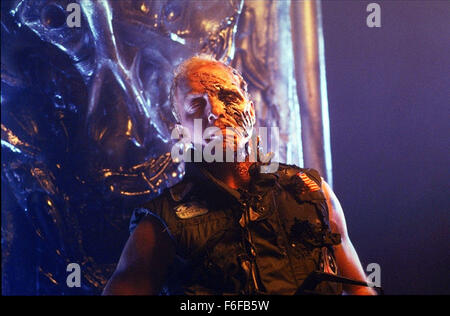 1. Februar 1986; Hollywood, Kalifornien, USA; Bild von James Camerons Sci-Fi-Horror "Alien". Stockfoto