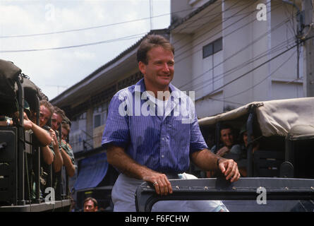 23. Dezember 1987; BANGKOK, Thailand; Schauspieler ROBIN WILLIAMS Stars wie A2C Adrian Cronauer in "Good Morning Vietnam." Stockfoto