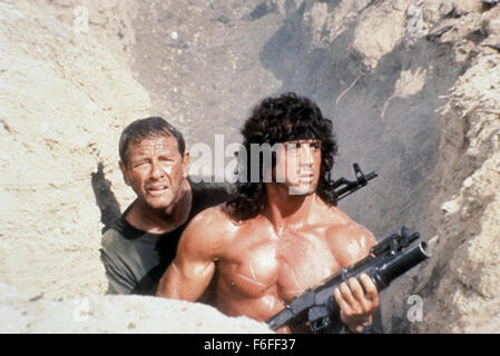 7. November 1988; Hollywood, Kalifornien, USA; Bild von Direktor Peter MacDonald Drama Action "Rambo III" mit SYLVESTER STALLONE als Rambo. Stockfoto