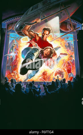 18. Juni 1993; Los Angeles, Kalifornien, USA; Wichtigsten Plakatkunst mit ARNOLD SCHWARZENEGGER (links) als Jack Slater / selbst und AUSTIN O'BRIEN als Danny Madigan in Action, Fantasy, Komödie film "Last Action Hero" unter der Regie von John McTiernan. Stockfoto