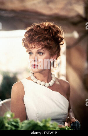 27. Mai 1994; Hollywood, Kalifornien, USA; ELIZABETH PERKINS als Wilma Flintstone in der Familie, Fantasy, Komödie '' The Flintstones'' Regie Brian Levant. Stockfoto