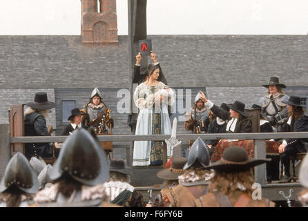 11. November 1994; BC, Kanada; Schauspielerin DEMI MOORE als Hester Prynne in "The Scarlet Letter". Regie: Roland Joffe. Stockfoto