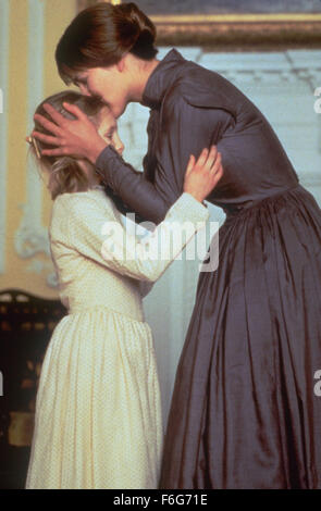 18. April 1997; Hollywood, Kalifornien, USA; Bild vom Direktor William Nicholson Romantik-Drama "Feuerschein" mit SOPHIE MARCEAU als Elisabeth Laurier. Stockfoto