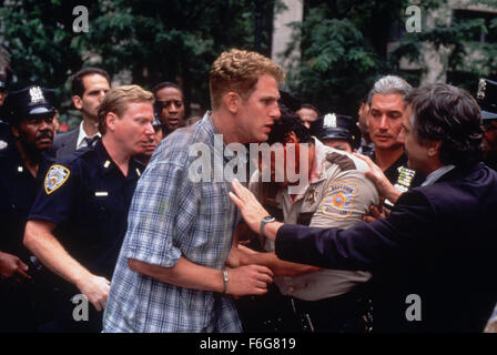 15. August 1997; Edgewater, NJ, USA; Schauspieler SYLVESTER STALLONE als Sheriff Heflin, MICHAEL RAPAPORT als Murray "Superboy" Babitch und ROBERT de Niro als LT. Moe Tilden in "Copland." Stockfoto