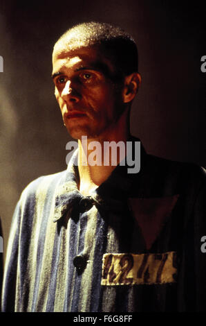 4. Oktober 1997; London, England, Vereinigtes Königreich; LOTHAIRE BLUTEAU als Horst in dem Krieg Drama Film '' Bent'' unter der Regie von Sean Mathias. Stockfoto