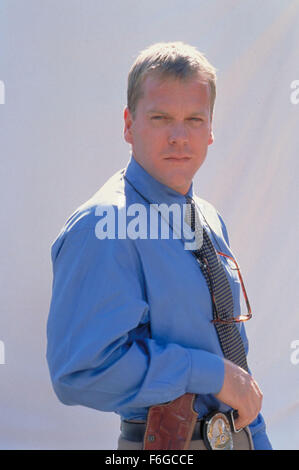 Sep 13, 1998; Bakersfield, Kalifornien, USA; Schauspieler KIEFER SUTHERLAND als John Box im "Break Up". Regie: Paul Marcus. Stockfoto