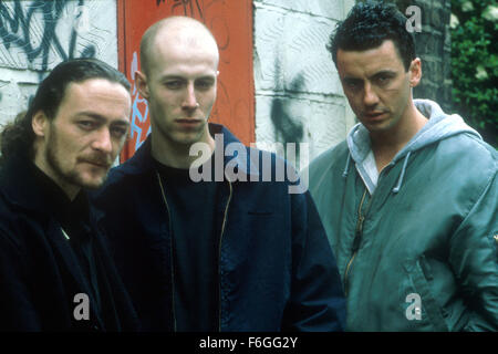 17. August 1999; Hollywood, Kalifornien, USA; Des Schauspielers STEVE SWEENEY, DANNY NUSSBAUM und JAY SIMPSON in der Film-Drama "Beautiful People"...  (Bild Kredit:) Stockfoto