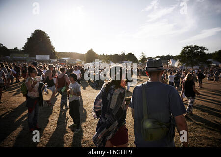 Wie beim Latitude Festival 18. Juli 2015 nach Sonnenuntergang. Stockfoto