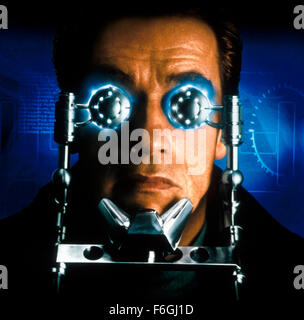 17. August 2000; Hollywood, Kalifornien, USA; Schauspieler ARNOLD SCHWARZENEGGER in "The 6th Day" Film Stills...  (Bild Kredit: Auto-Bilder) Stockfoto