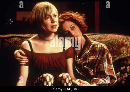 7. März 2000; Los Angeles, Kalifornien, USA; Schauspielerin HOLLY HUNTER Stars wie Emma Riley und CARRIE PRESTON als Monica in der Kiefer Sutherland Regie Drama, "Frau wollte." Stockfoto