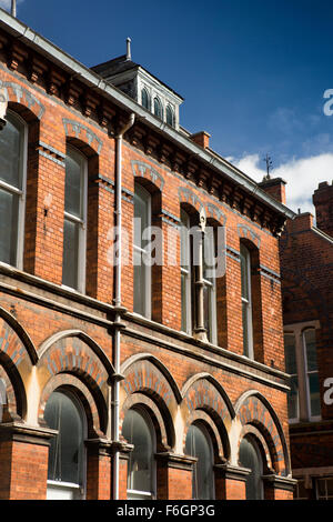 Großbritannien, England, Yorkshire, Hull, Posterngate, dekorative Backsteinbau auf Trinity House Website Stockfoto