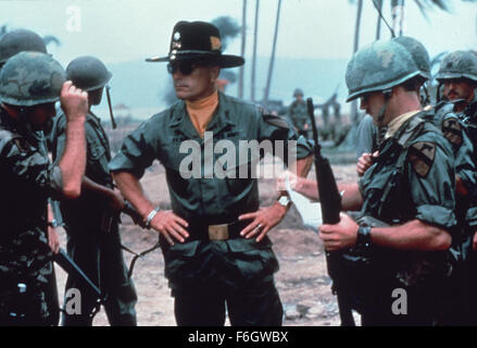 13. August 2001; Hollywood, Kalifornien, USA; Schauspieler ROBERT DUVALL in dem Film "Apocalypse Now Redux" ist eine neue und längere Version des Films 1979, mit zusätzlichen Szenen. .  (Bild Kredit: Remi Agentur) Stockfoto