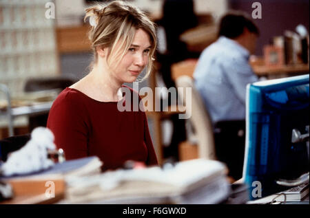 Datum der Freigabe: 13. April 2001. FILMTITEL: Bridget Jones Diary. STUDIO: Kleiner Vogel. PLOT: Bridget Jones ist eine durchschnittliche Frau kämpft gegen ihr Alter, ihr Gewicht, ihren Job, ihren Mangel an Mann und ihren vielen Unvollkommenheiten. Als ein Neujahrsvorsatz beschließt Bridget, übernimm die Kontrolle über ihr Leben ab durch ein Tagebuch, in dem sie immer die vollständige Wahrheit sagen wird. Die Feuerwerke beginnen, wenn ihr charmantes obwohl verrufenen Chef Interesse an der schrulligen Miss Jones hat. In den Mix geworfen sind Bridgets Band leicht exzentrische Freunde und eine eher unangenehme Bekanntschaft, Bridget Stockfoto