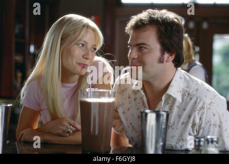 1. November 2001; Hollywood, Kalifornien, USA; GWYNETH PALTROW als Rosemary Shanahan und JACK BLACK als Hal Larson in der romantischen Komödie/Drama "Shallow Hal" unter der Regie von Bobby und Peter Farrelly. Stockfoto