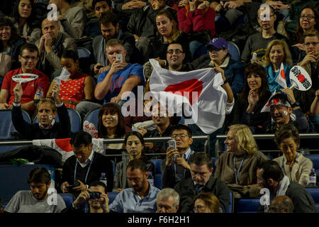 O2, London, UK. 17. November 2015. ATP Tennis Tour Finale. 3. Tag. Fans sehen das Spiel zwischen Kei Nishikori (JPN) und Tomas Berdych (CZE). Nishikori gewann das Spiel 7-5, 3-6, 6-3. Bildnachweis: Action Plus Sport Bilder/Alamy Live News Stockfoto