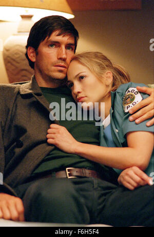 30. April 2002; Hollywood, Kalifornien, USA; ActorJIM CAVIEZEL als fangen Lambert und Schauspielerin JENNIFER LOPEZ als Sharon Pogue Star in "Angel Eyes" unter der Regie von Louis Mandoki. .  (Bild Kredit:) Stockfoto