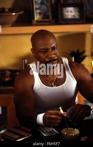 30. April 2002; Hollywood, Kalifornien, USA; Schauspieler Ving Rhames als Melvin Stars in "Baby Boy" unter der Regie von John Singleton...  (Bild Kredit:) Stockfoto