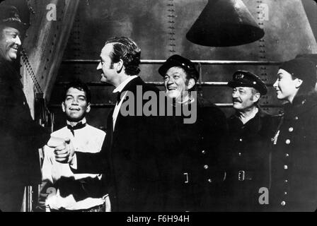 1956, Filmtitel: AROUND THE WORLD IN 80 DAYS, Regie: MICHAEL ANDERSON, im Bild: MICHAEL ANDERSON, CANTINFLAS, gruppieren. (Bild Kredit: SNAP) Stockfoto