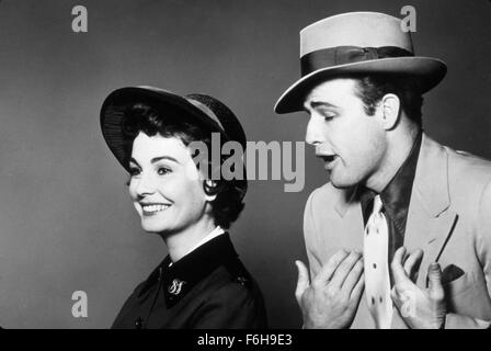 1955, Filmtitel: GUYS AND DOLLS, Regie: JOSEPH L MANKIEWICZ, im Bild: MARLON BRANDO, JOSEPH L MANKIEWICZ, JEAN SIMMONS. (Bild Kredit: SNAP) Stockfoto