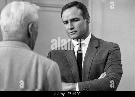 1967, Filmtitel: die Gräfin von Hongkong, Regie: CHARLES CHAPLIN, abgebildet: MARLON BRANDO, CHARLES CHAPLIN. (Bild Kredit: SNAP) Stockfoto