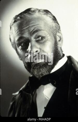 1936, Filmtitel: STORY OF LOUIS PASTEUR, Regisseur: WILLIAM DIETERLE, Studio: WARNER, abgebildet: 1936, AWARDS - Akademie, bester Schauspieler, WILLIAM DIETERLE, PAUL MUNI, Bart, Smoking, RETRO, OSCAR OSCAR (Film), den Kopf geschossen, PORTRAIT. (Bild Kredit: SNAP) Stockfoto