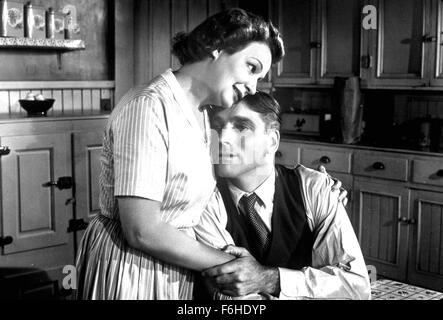 1952, Filmtitel: COME BACK LITTLE SHEBA, Regisseur: DANIEL MANN, Studio: PARAMOUNT, abgebildet: 1952, AWARDS - Akademie, beste Darstellerin, SHIRLEY BOOTH, BURT LANCASTER. (Bild Kredit: SNAP) Stockfoto