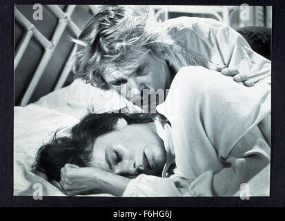 1977, Filmtitel: DEEP, Regie: PETER YATES, abgebildet: JACQUELINE BISSET, NICK NOLTE. (Bild Kredit: SNAP) Stockfoto