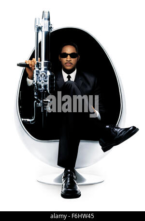 Erscheinungsdatum: 3. Juli 2002 Film Titel: Men in Black II STUDIO: Columbia Tri Star PLOT: Agent J braucht Hilfe, damit er gesendet wird, finden Agent K und sein Gedächtnis wiederherstellen. Im Bild: WILL SMITH als Agent J. Stockfoto