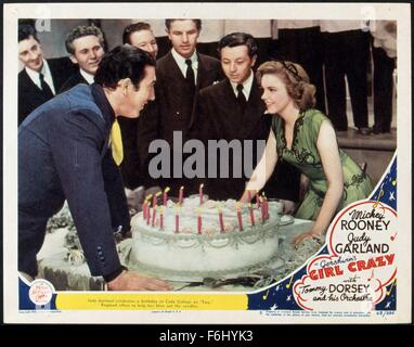 1943, Filmtitel: GIRL CRAZY, Regie: NORMAN TAUROG, Studio: MGM, abgebildet: ENSEMBLE, JUDY GARLAND. (Bild Kredit: SNAP) Stockfoto