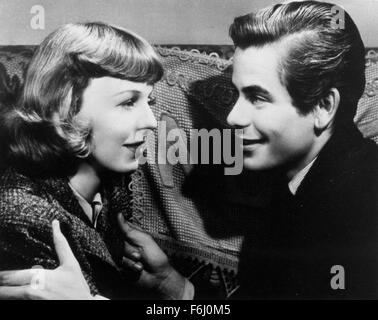 1941, Filmtitel: SO endet unsere Nacht, Regie: JOHN CROMWELL, Studio: COLUMBIA, im Bild: JOHN CROMWELL, GLENN FORD. (Bild Kredit: SNAP) Stockfoto