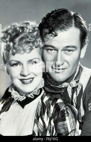 1939, Filmtitel: STAGECOACH, Regie: JOHN FORD, Studio: UA, im Bild: JOHN FORD, CLAIRE TREVOR. (Bild Kredit: SNAP) Stockfoto