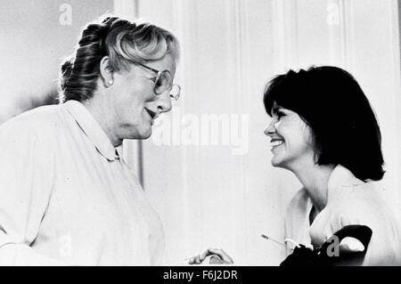 1993, Filmtitel: Mrs DOUBTFIRE, Regie: CHRIS COLUMBUS, Studio: FOX, im Bild: CHRIS COLUMBUS, SALLY FIELD. (Bild Kredit: SNAP) Stockfoto