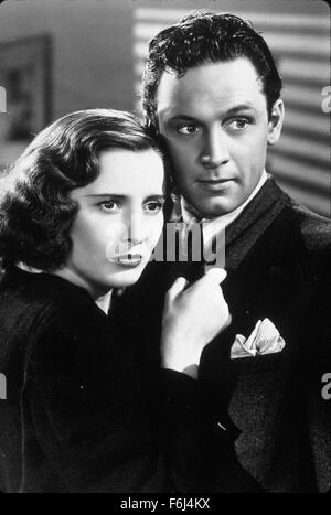 1939, Filmtitel: GOLDEN BOY, Regie: ROUBEN MAMOULIAN, Studio: COLUMBIA, im Bild: WILLIAM HOLDEN, ROUBEN MAMOULIAN, DRAMA, Romantik, Sport (Boxen), BARBARA STANWYCK. (Bild Kredit: SNAP) Stockfoto