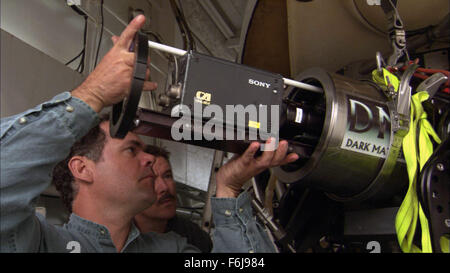 31. März 2003; Hollywood, Kalifornien, USA; Marine Experten Team/Besetzung von der Familie Dokumentarfilm '' Ghosts of the Abyss'' unter der Regie von James Cameron. Stockfoto