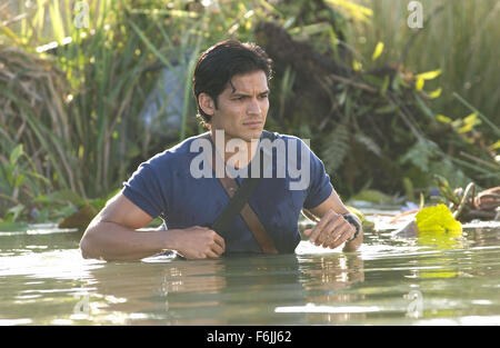 Erscheinungsdatum: 27. August 2004. FILMTITEL: Anacondas: die Jagd nach der Blut-Orchidee. STUDIO: Screen Gems. PLOT: Eine wissenschaftliche Expedition begibt sich auf Borneo, suchen eine Blume namens der Blut-Orchidee, die längere Lebensdauer gewähren könnte. Unterdessen laufen in Konflikt mit der sie Schlangen und einander. Im Bild: NICHOLAS GONZALEZ als Ben Douglas. Stockfoto