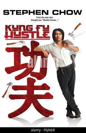 Datum der Freigabe: 22. April 2005. FILMTITEL: Kung Fu Hustle. STUDIO: Taihe Film. PLOT: Set in Kanton, China in den 1940er Jahren, die Geschichte dreht sich in einer Stadt von der Axt-Gang regiert, singen, wer will unbedingt Mitglied werden. Er stolpert in einem Slum von exzentrischen Vermieter regiert, die entpuppt sich als die größten Kung-Fu-Meister in der Verkleidung. Sing Aktionen führen schließlich die Axt-Gang und die Slumlords in eine explosive Kung-Fu-Kampf zu engagieren. Nur die eine Seite gewinnt und nur ein Held werden als der größte Kung-Fu-Meister aller hervorgehen. Im Bild: STEPHEN CHOW, wie singen, Filmplakat. Stockfoto